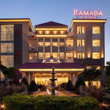 Ramada By Wyndham Varanasi Katesar Chandauli Екстериор снимка