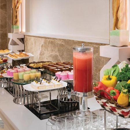 Ramada By Wyndham Varanasi Katesar Chandauli Екстериор снимка
