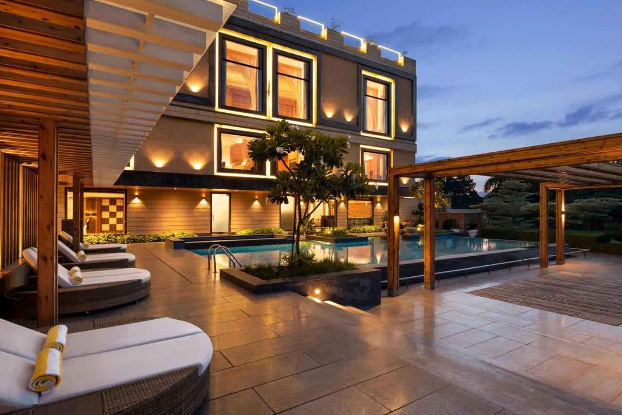 Ramada By Wyndham Varanasi Katesar Chandauli Екстериор снимка