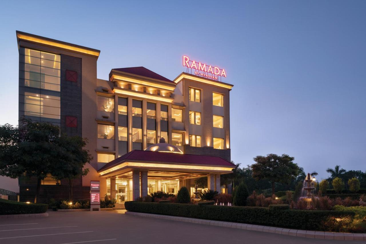 Ramada By Wyndham Varanasi Katesar Chandauli Екстериор снимка