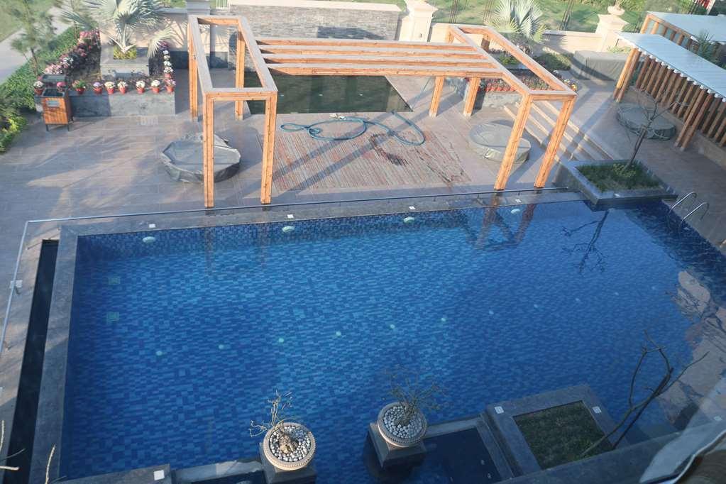 Ramada By Wyndham Varanasi Katesar Chandauli Съоръжения снимка
